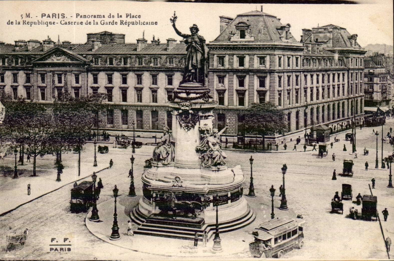 Paris - 10 - Place de la Republique - CPA 
