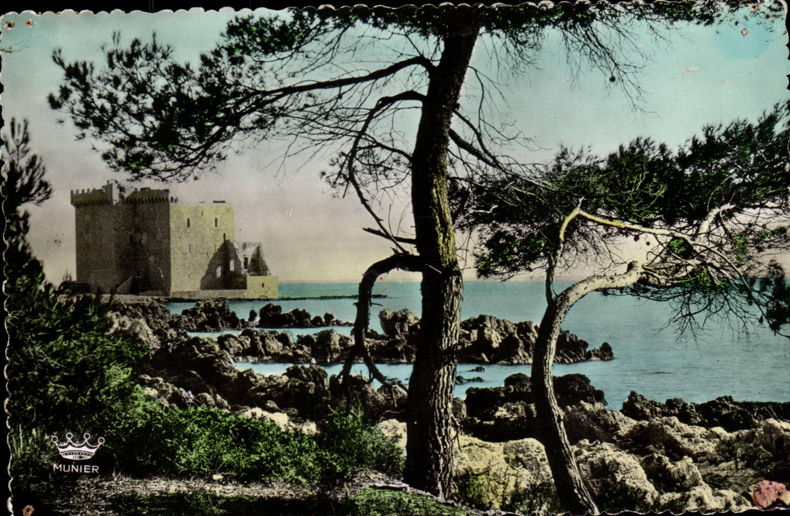 Cannes - Ruines du Vieux Chateau Fortifie de l'Abbaye de Lerias - CPA 