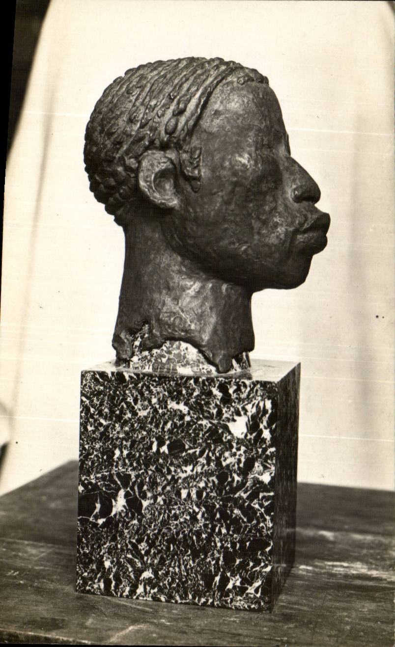 Arts - Sculpture - Bust of African Man in Profile - Afrique - Photo Art negroide negro negre