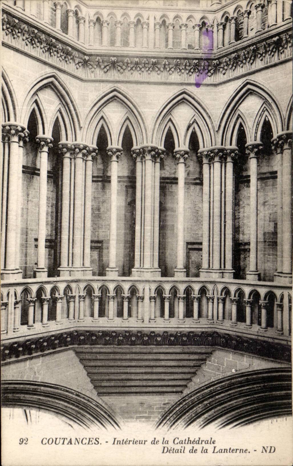 CPA Coutances Interieur de la cathedrale Detail de la lanterne