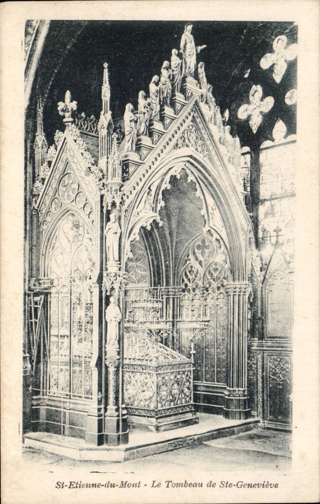 CPA Paris St Etienne du Mont Le tombeau de Ste Genevieve