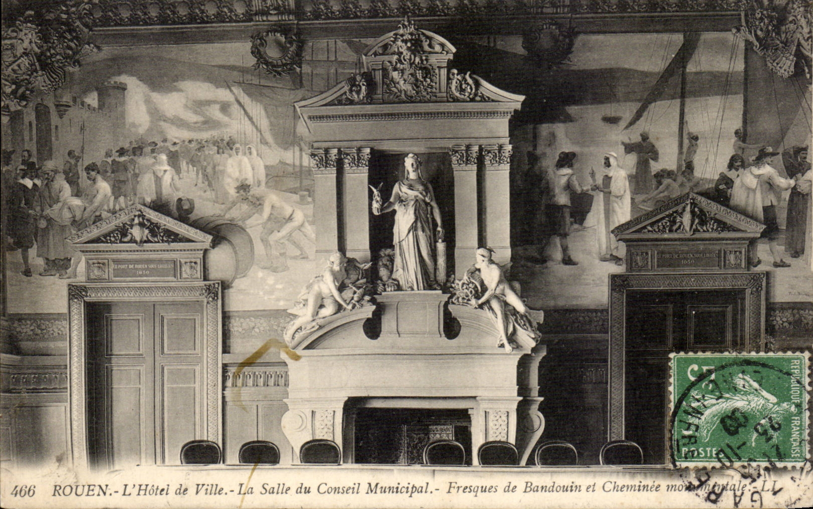 Rouen CPA Hotel de ville Salle du conseil municipal Fresques de Bandouin et cheminee monumentale
