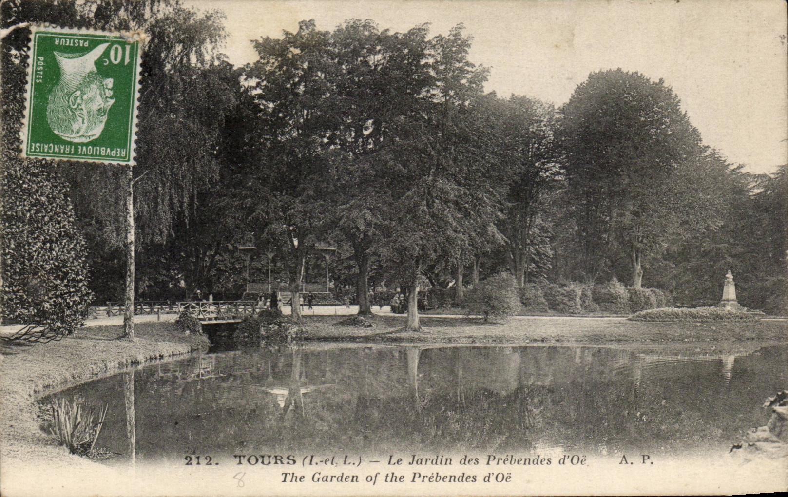 CPA Tours Le jardin des Prebendes d'Oe 