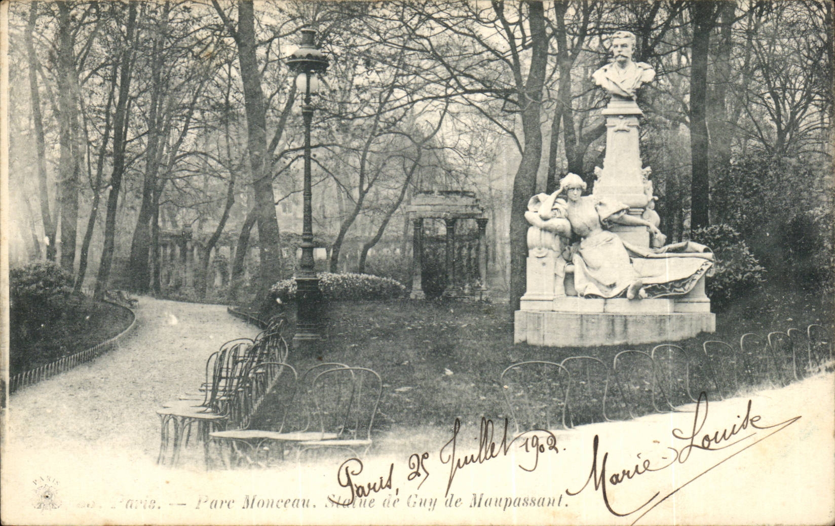 Paris CPA Parc Monceau Statue de Guy de Maupassant