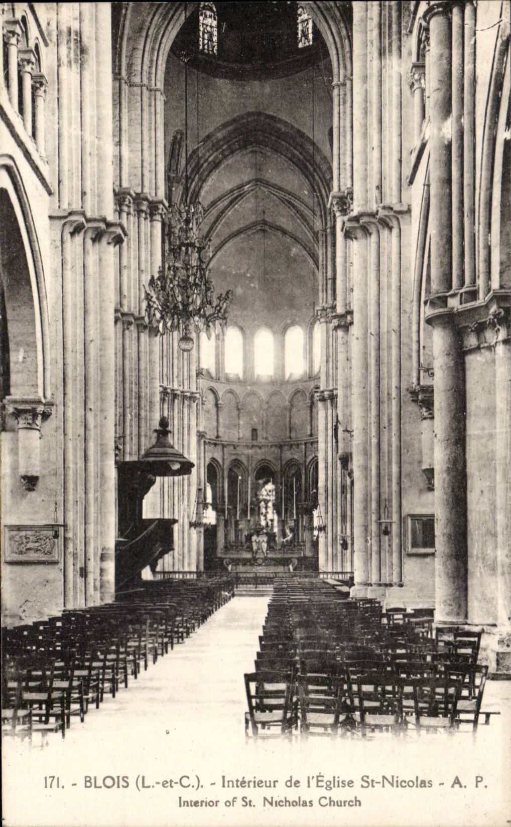 Intérieur de l'Église St-Nicolas — Blois (Loir-et-Cher) — A. P.