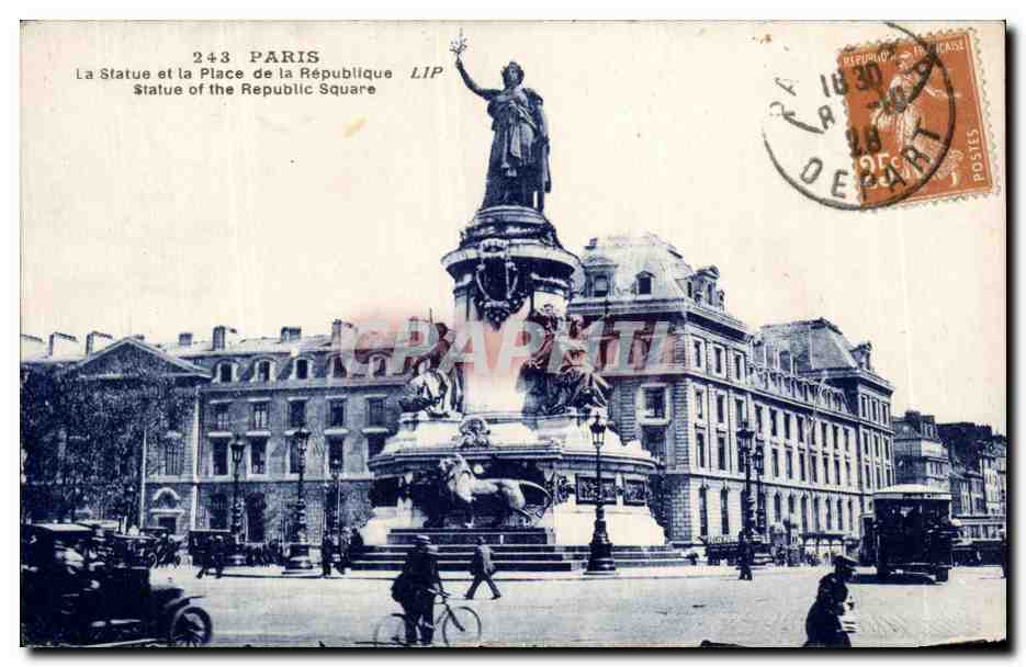 CPA Paris Parc Statue et Place de la Republique