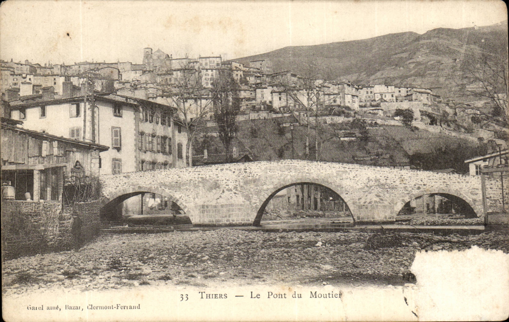 CPA Thiers Le pont du Moutiers