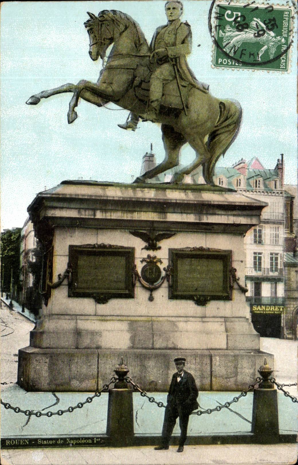 CPA Rouen Statue de Napoleon 1er