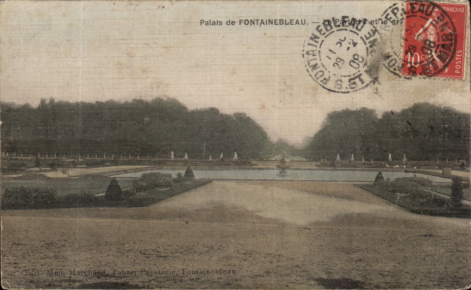 Palacio de FONTAINEBLEAU — La Parterre y el gran estanque — Editor: Mmo. Marchand, Tabac, Papeterie, Fontainebleau