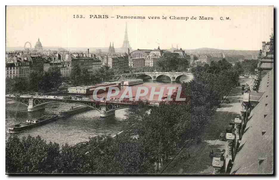 CPA Paris Panorama vers le Champ de Mars Tour Eiffel