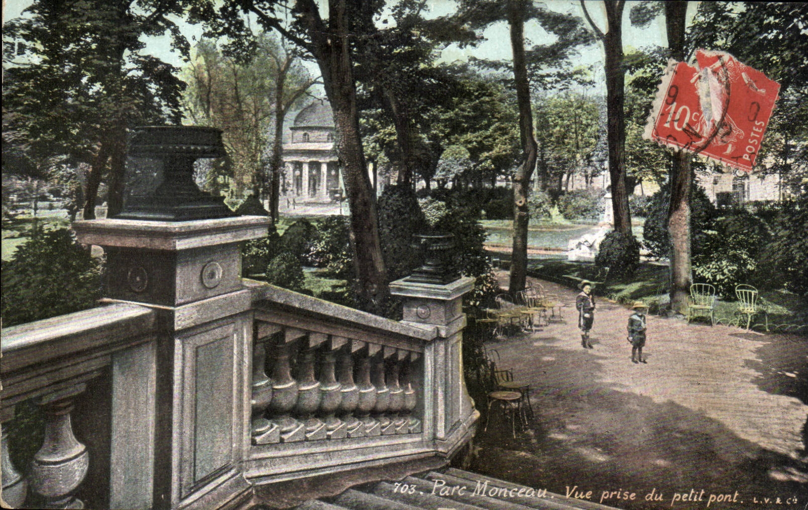 Paris CPA Parc Monceau Vue prise du petit pont