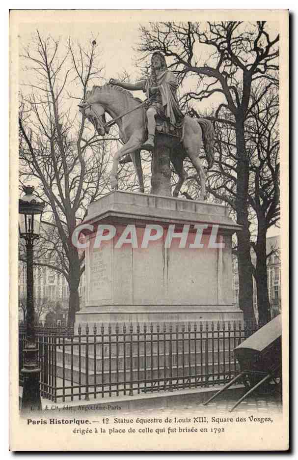 Paris CPA Statue equestre de Louis XIII square des Vosges 