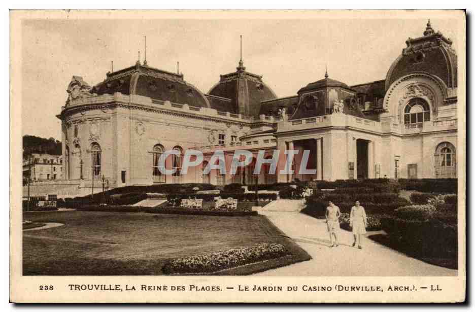 Trouville cPA Le jardin du casino 
