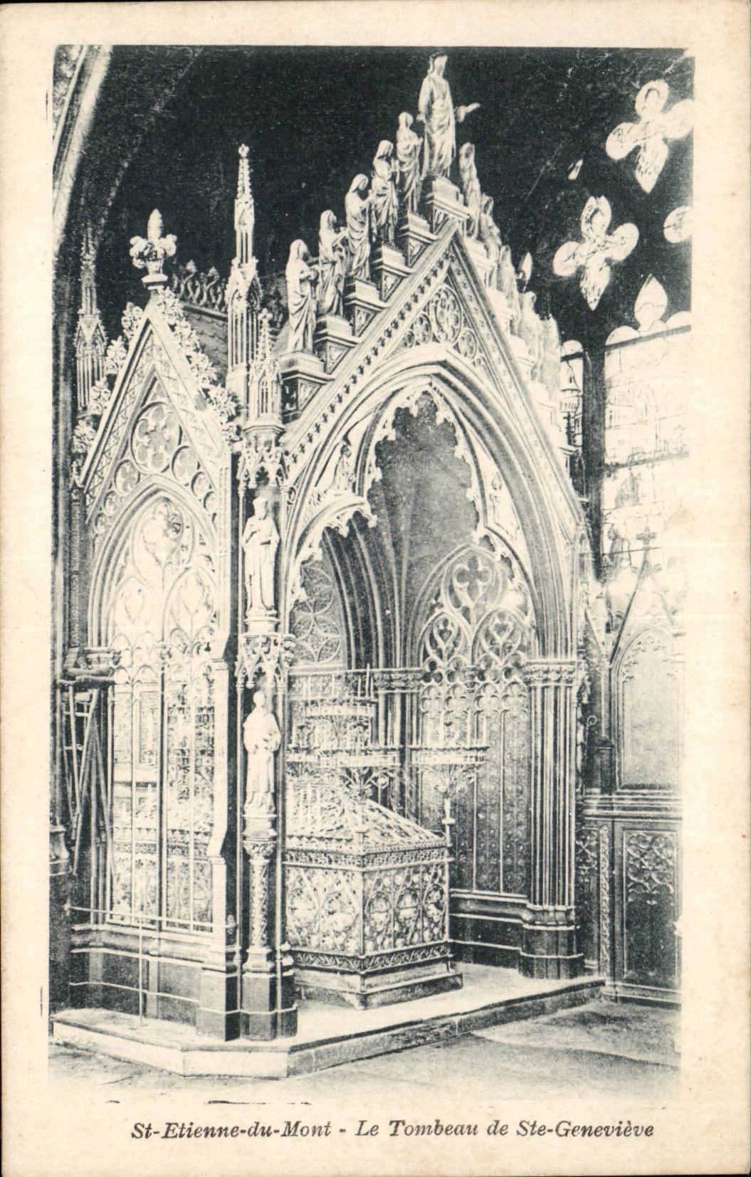 Paris CPA St Etienne du Mont Le tombeau de Ste Genevieve