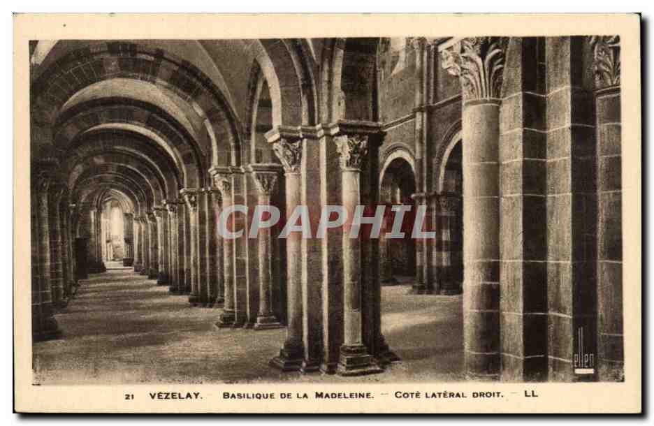 Vézelay — Basilique de la Madeleine — Côté latéral droit — LL