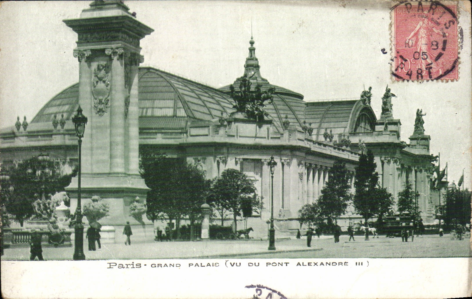 CPA Paris Grand palais ( vu du pont Alexandre III )