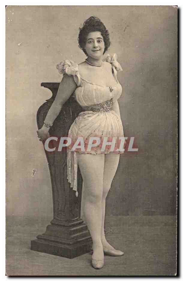 CPA FAntaisie Femme