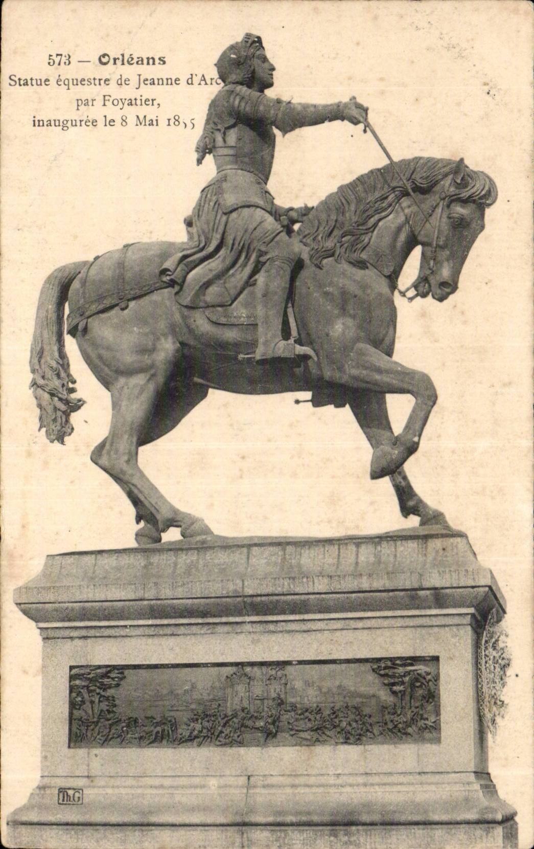 Orleans cPA Statue de Jeanne d'arc par Foyatier 