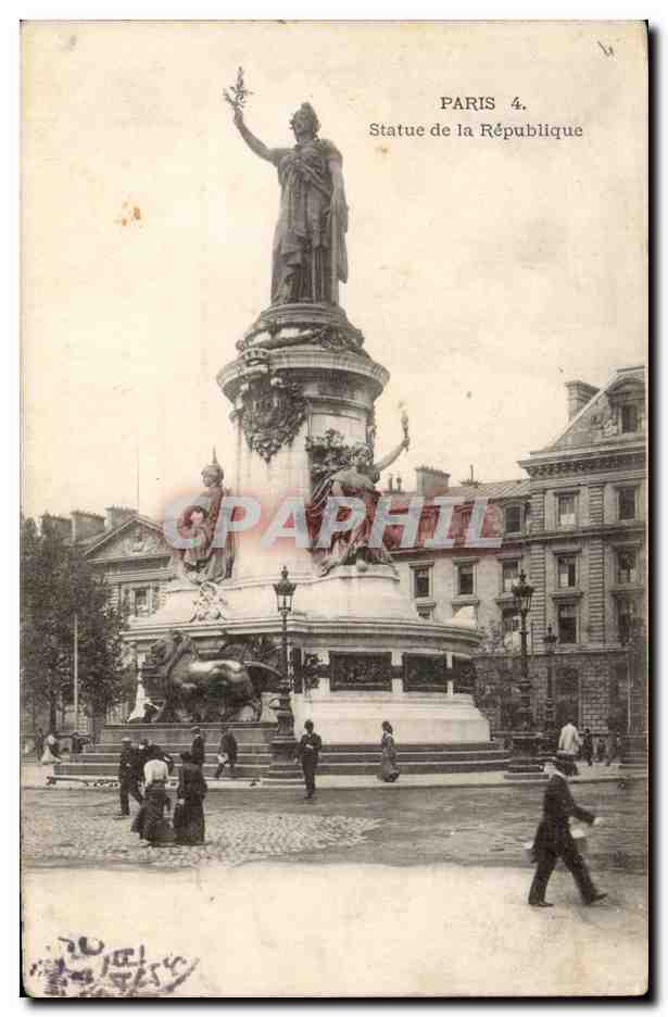 Paris CPA Statue de la Republique Lion