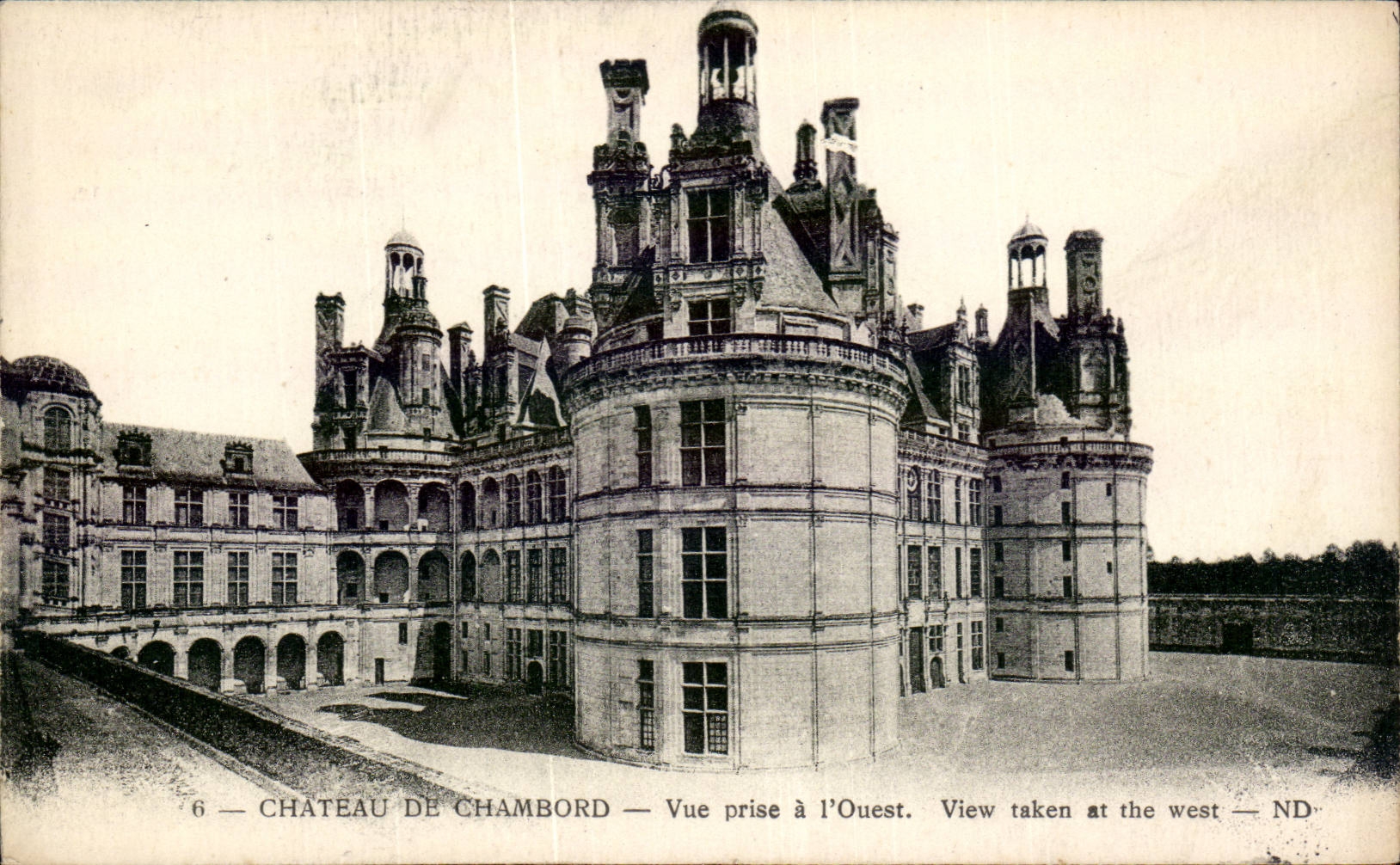 CPA Chateau de Chambord Vue prise a l'Ouest