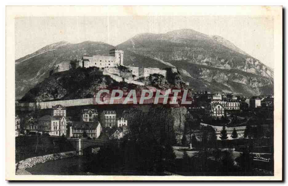 CPA Lourdes Le chateau fort