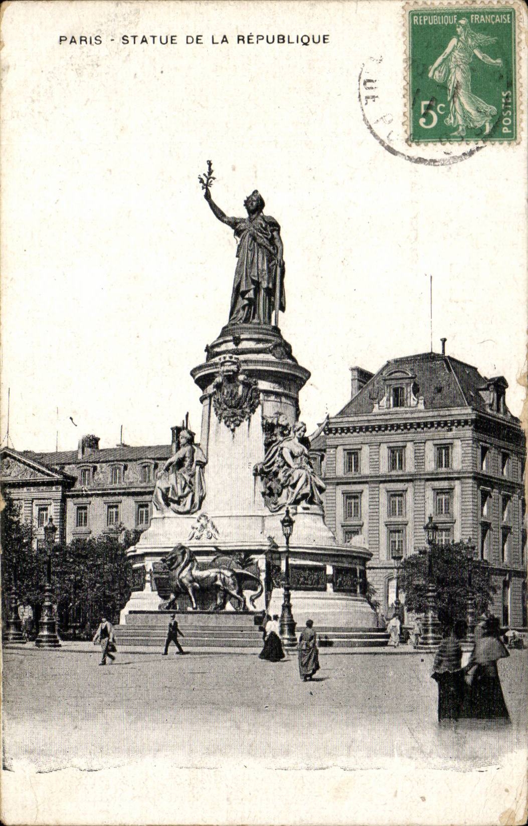 Paris CPA Statue de la Republique