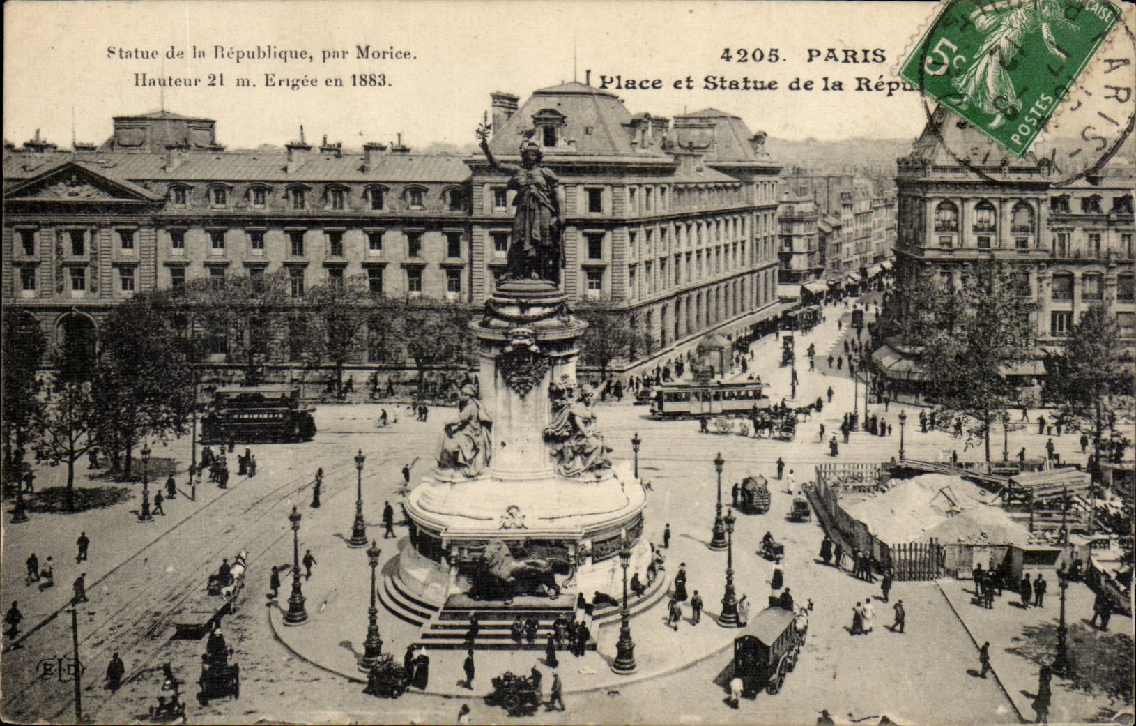 Paris CPA Place et statue de la Republique
