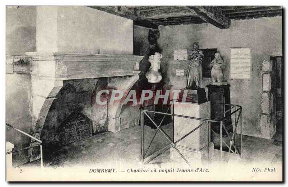 Domrémy — Chambre où naquit Jeanne d'Arc — ND. Phot.