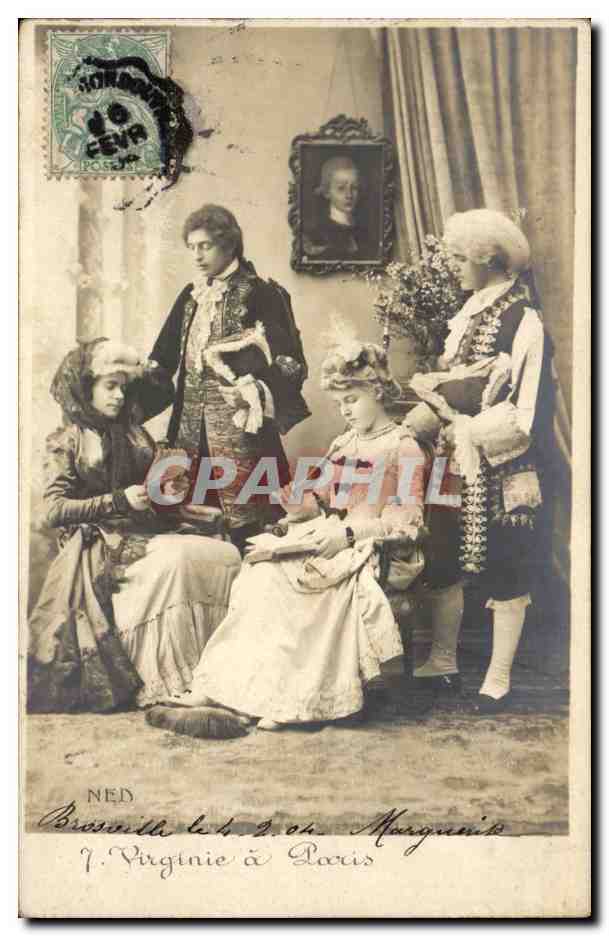 Quatre enfants en costumes d'époque — Bruxelles, Paris — éditeur non visible