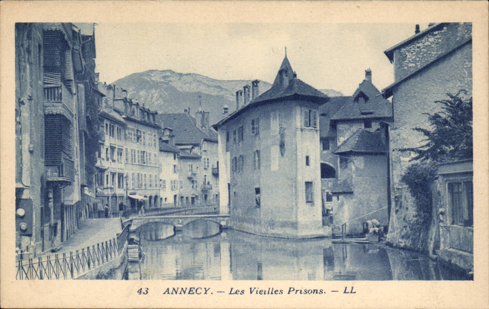 CPA Annecy Les vieilles prisons