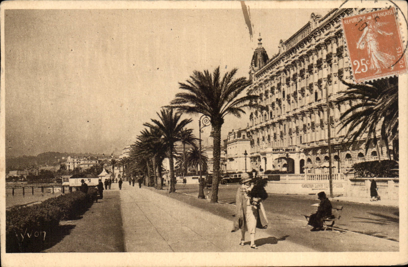 Cannes CPA Promenade de la croisette et le CArlton Hotel