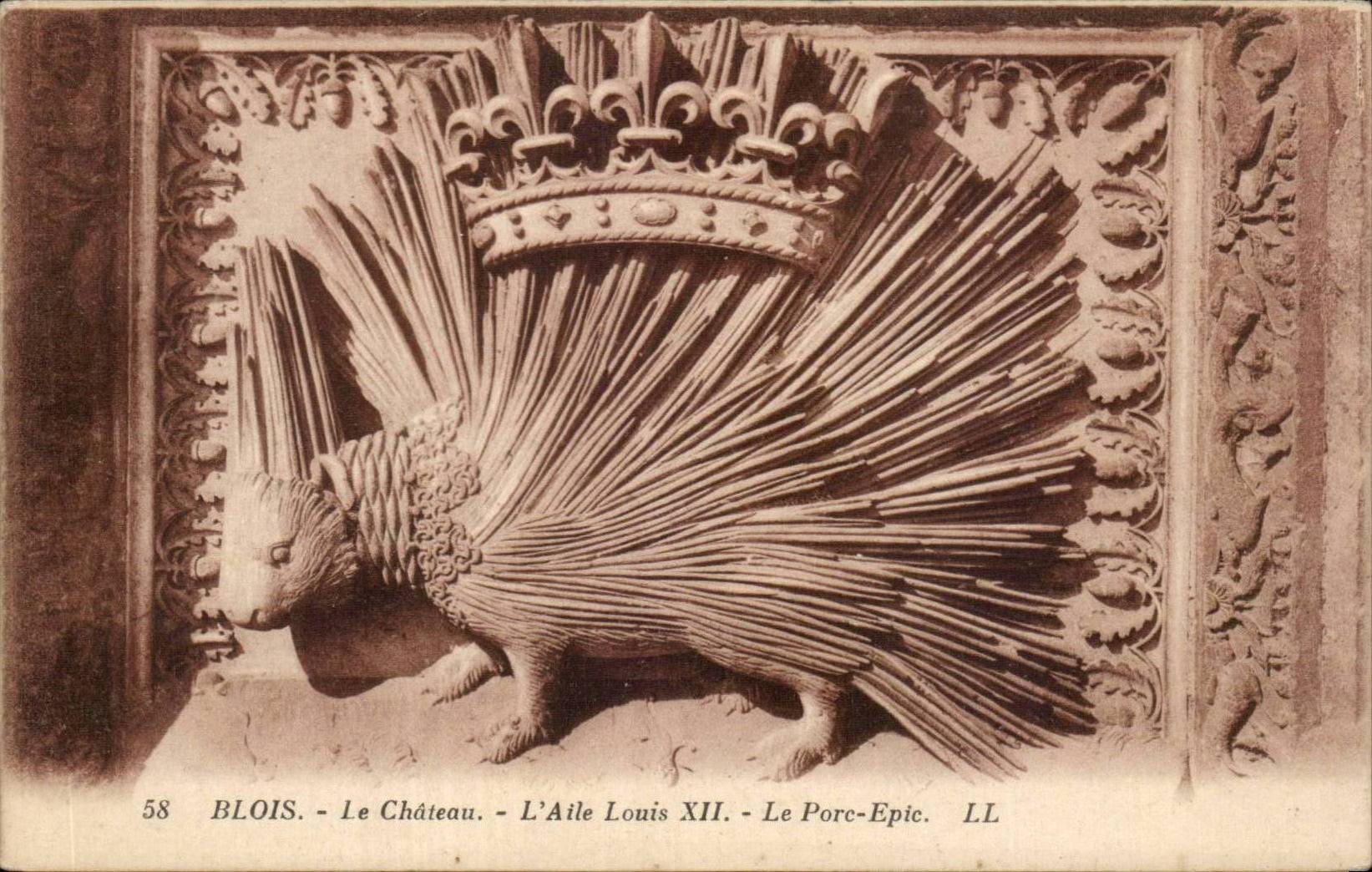 CPA Blois Le chateau L'aile Louis XII Le porc epic