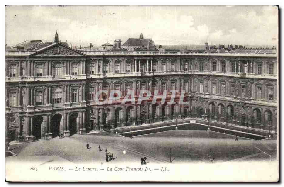 Paris CPA Le Louvre La cour Francois 1er