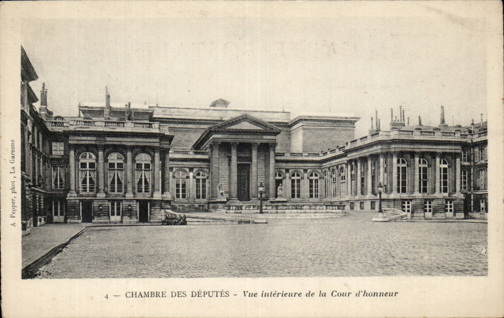 Paris CPA Chambre des Deputes Vue interieure de la cour d'honneur