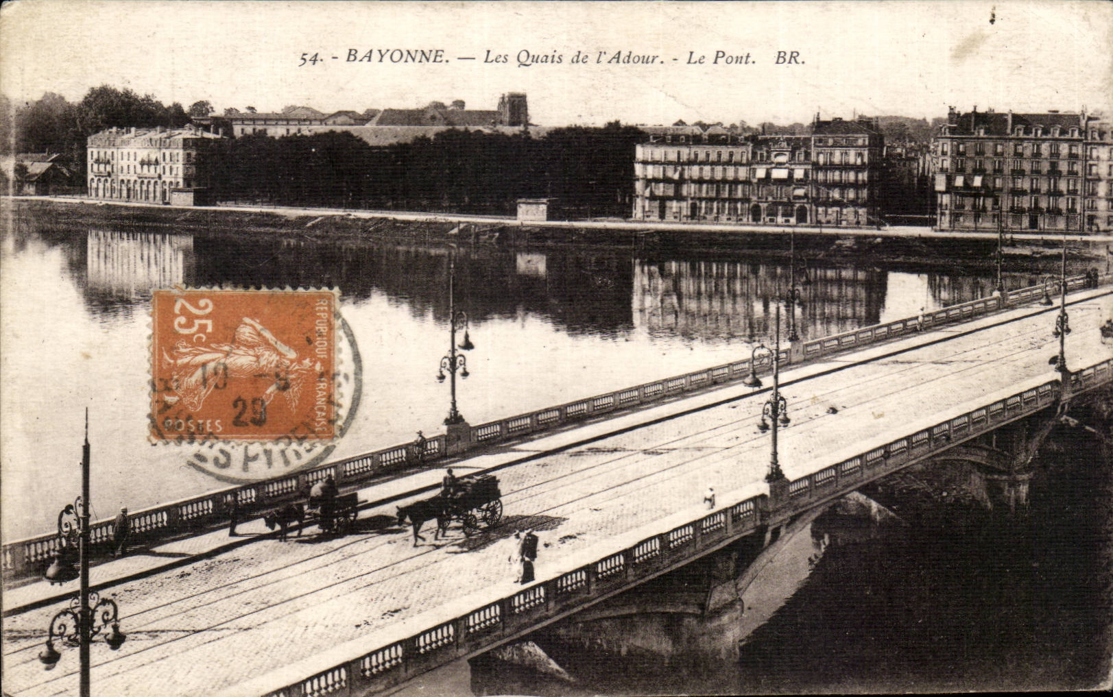 CPA Bayonne Les quais de l'Adour Le pont