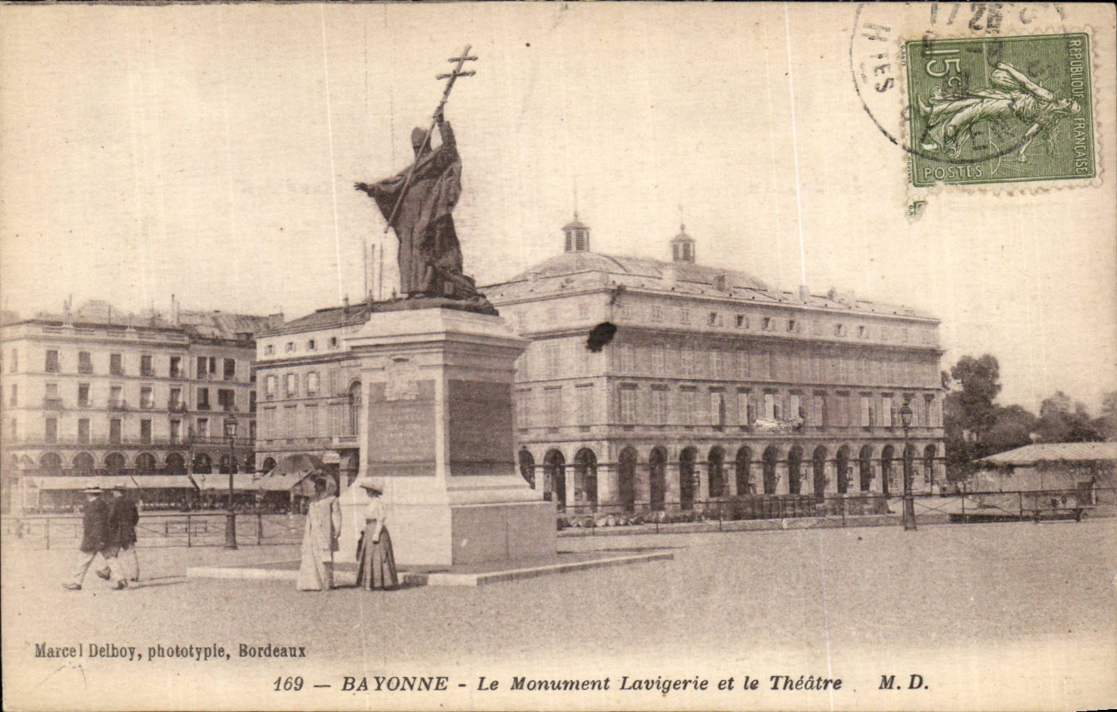 BAYONNE - Le Monument Lavigerie et le Théâtre — Marcel Delboy, phototypie, Bordeaux, n°169