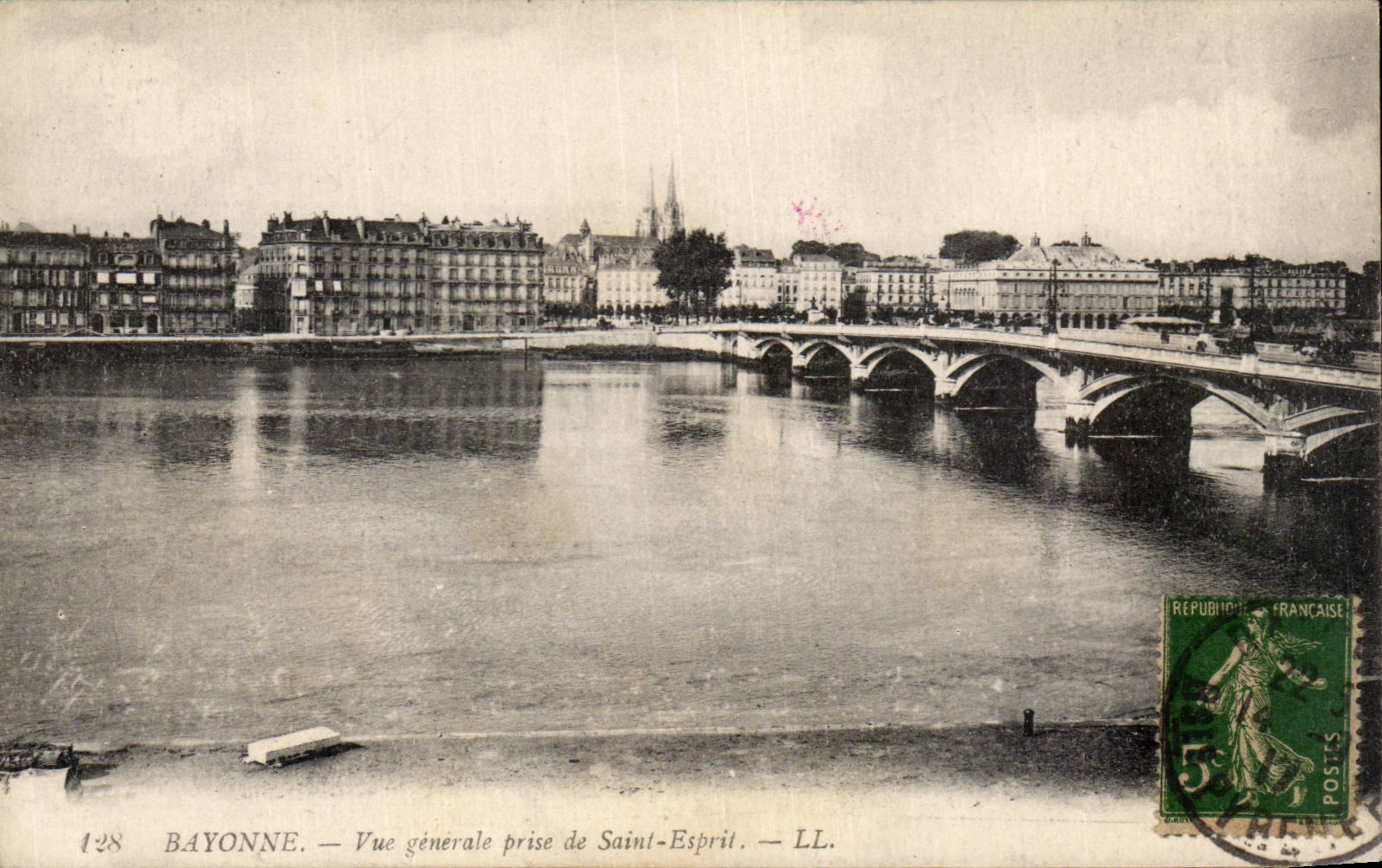 Bayonne CPA Vue generale prise du St Esprit