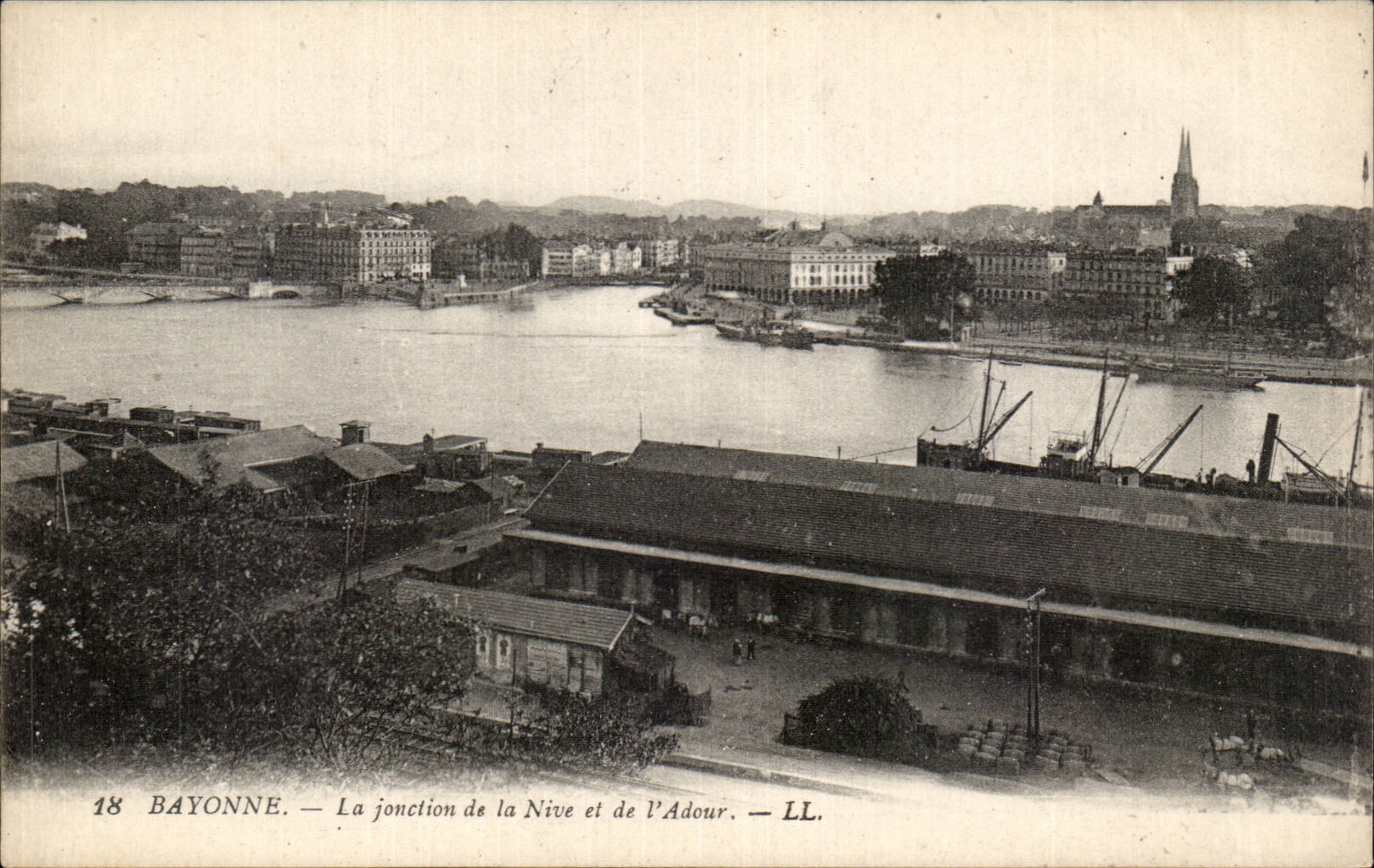 Bayonne CPA La jonction de la Neve et de l'adour