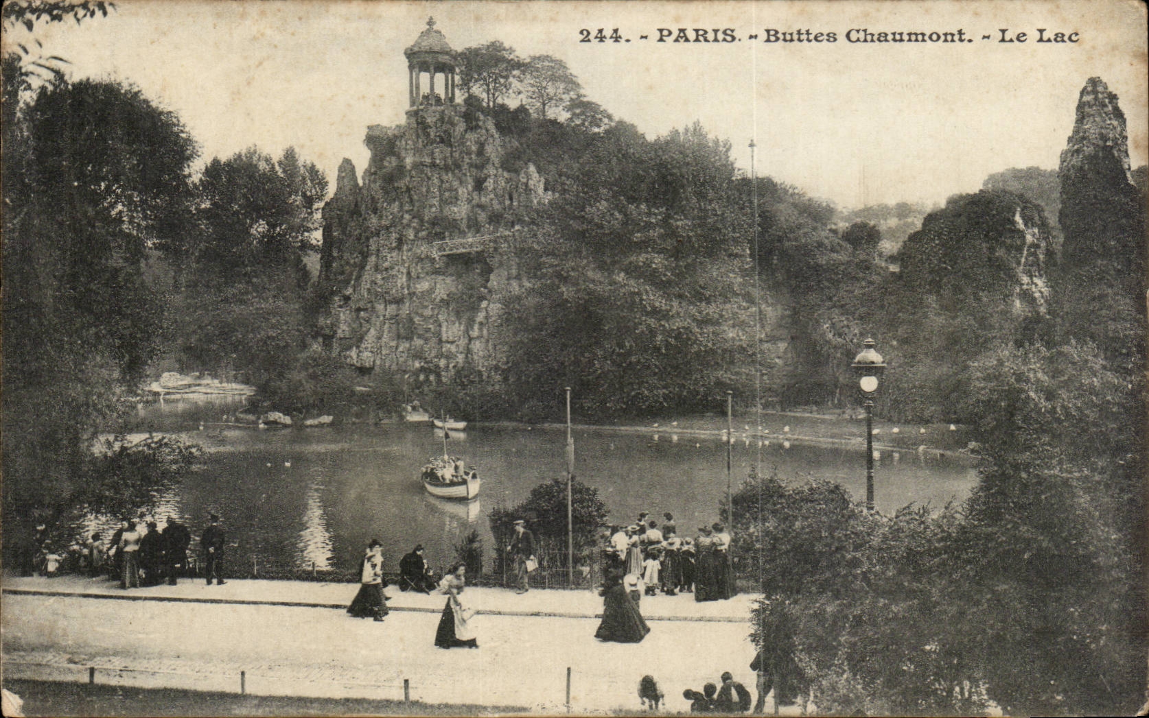 Paris CPA Buttes Chaumont Le lac