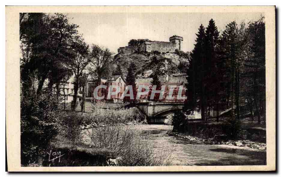 CPA Lourdes le chateau fort et le gAve