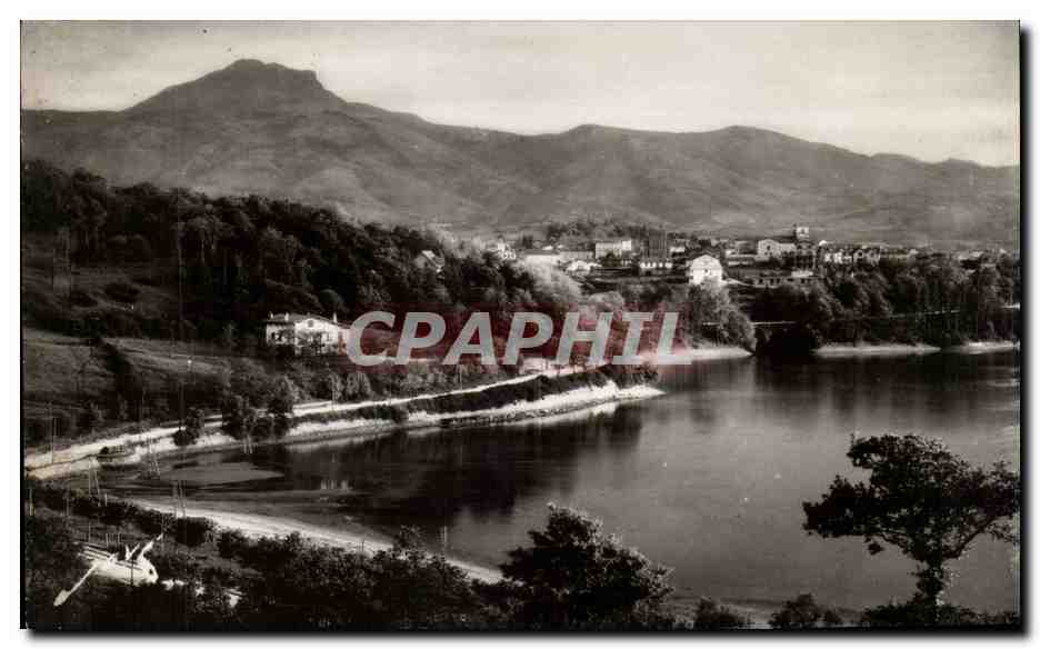 Hendaye CPM Le pic de la Haya domine la ville