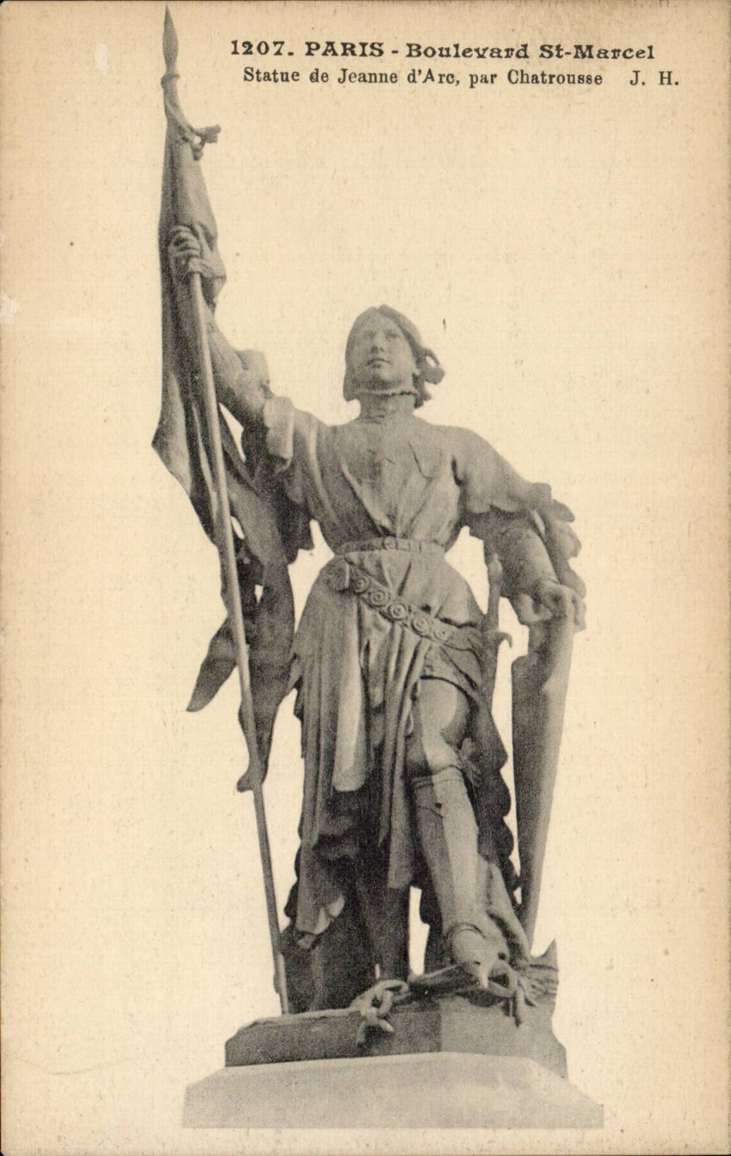 CPA Paris Boulevard St marcel Statue de Jeanne d'arc par Chartrousse