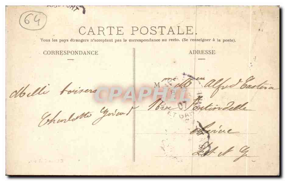 CPA Hasparren Un coin de la place de l'eglise — Rückseite