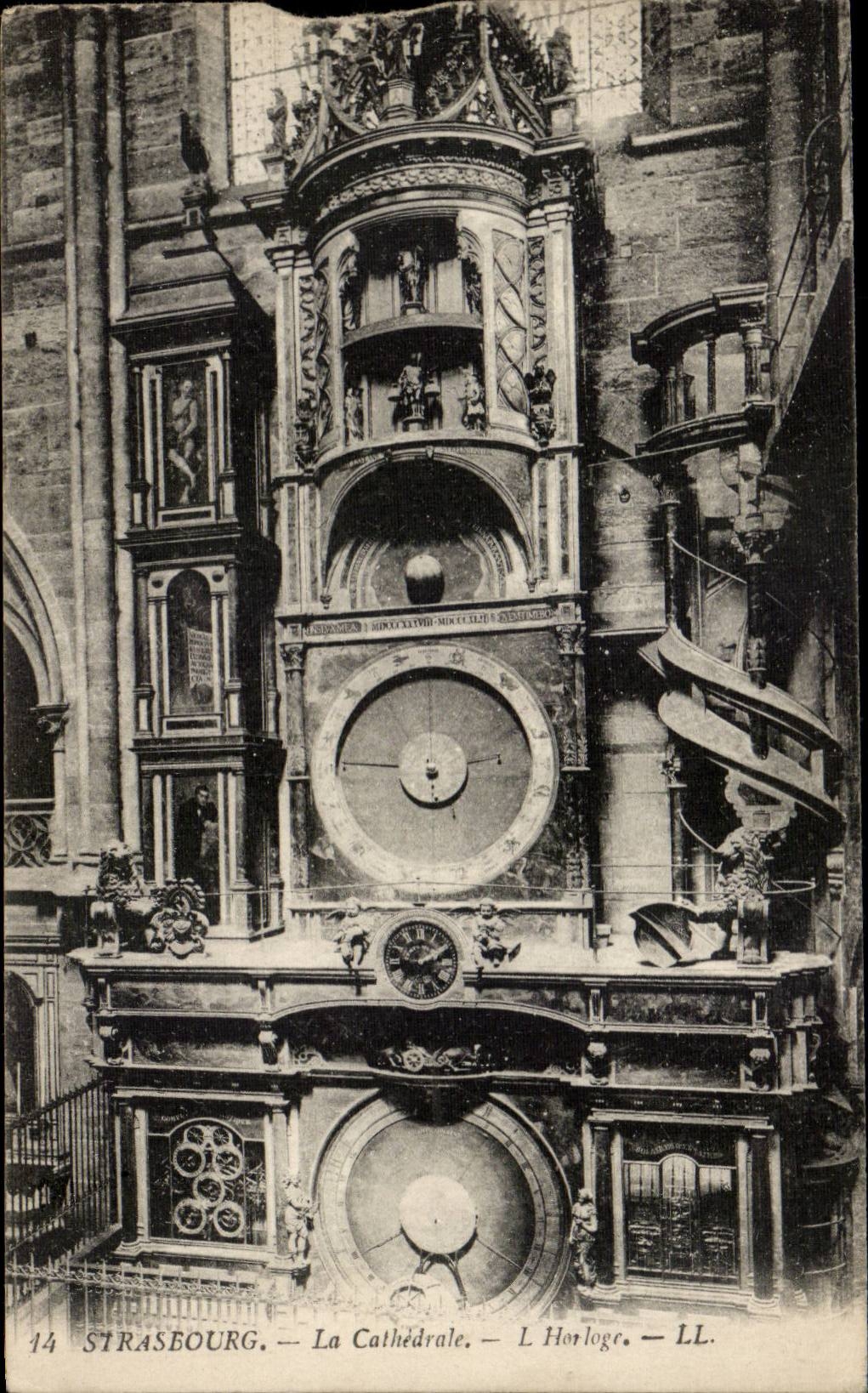 CPA Strasbourg La cathedrale L'horloge
