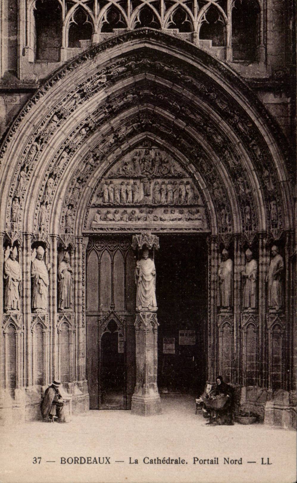 CPA Bordeaux La cathedrale Portail nord