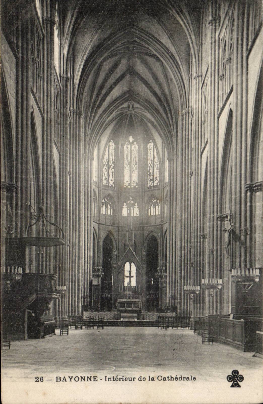 Bayonne CPA Interieur de la cathedrale