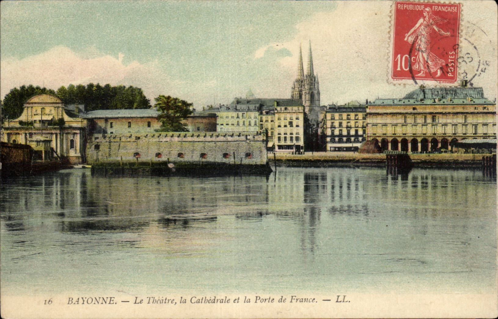 Bayonne — Le Théâtre, la Cathédrale et la Porte de France — LL.