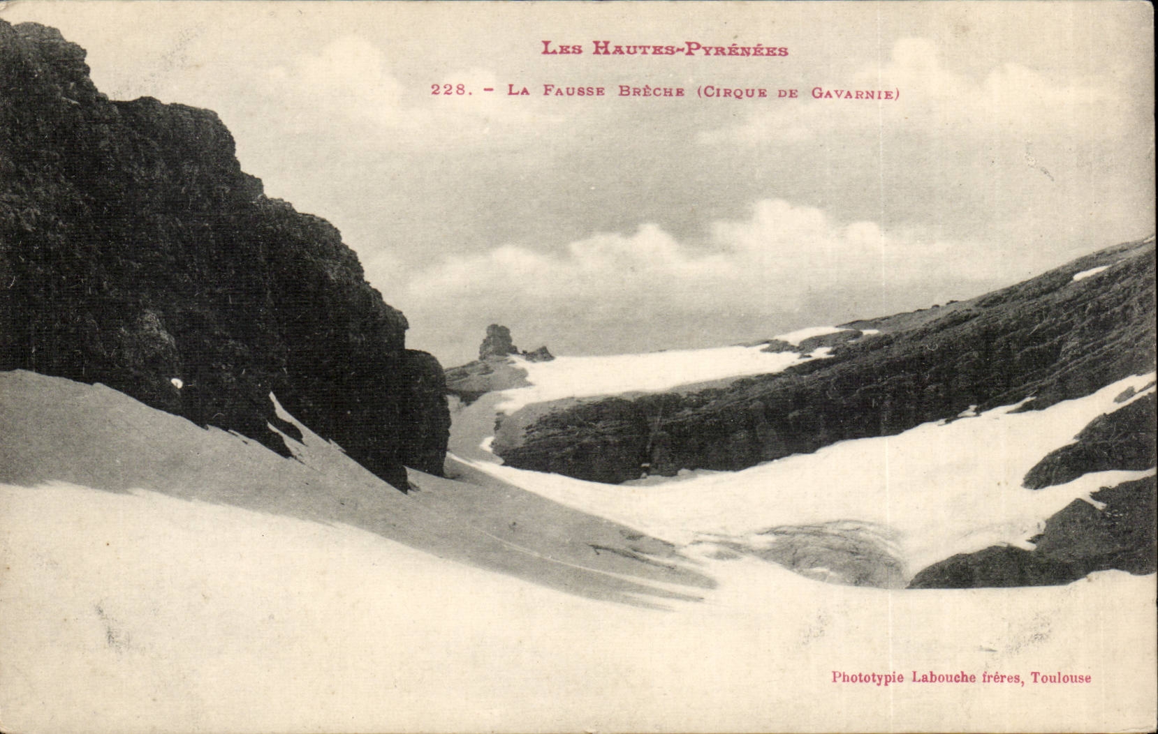 CPA La fausse breche Cirque de Gavarnie
