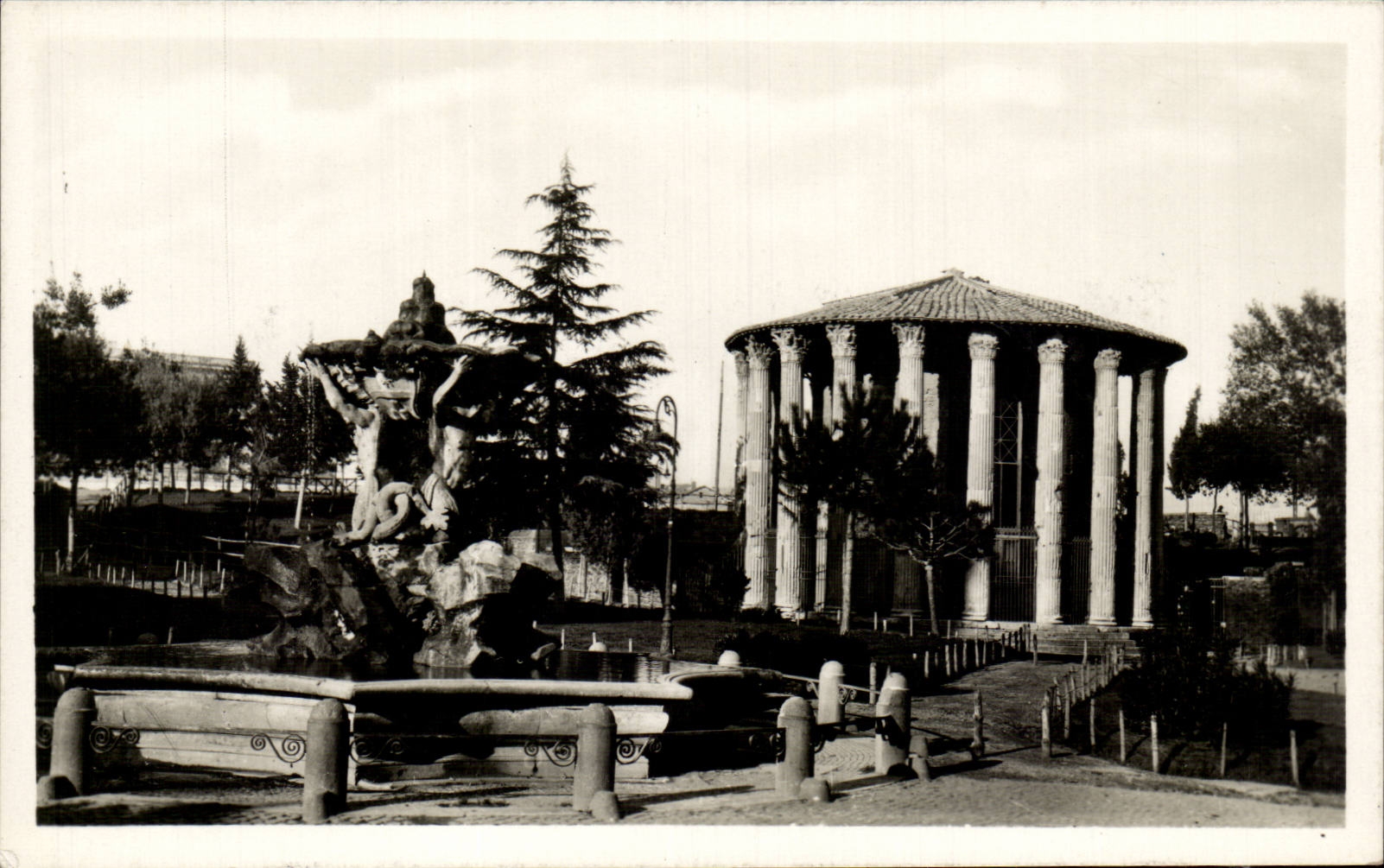 CPA italie Italia Roma TEmplo di Vesta