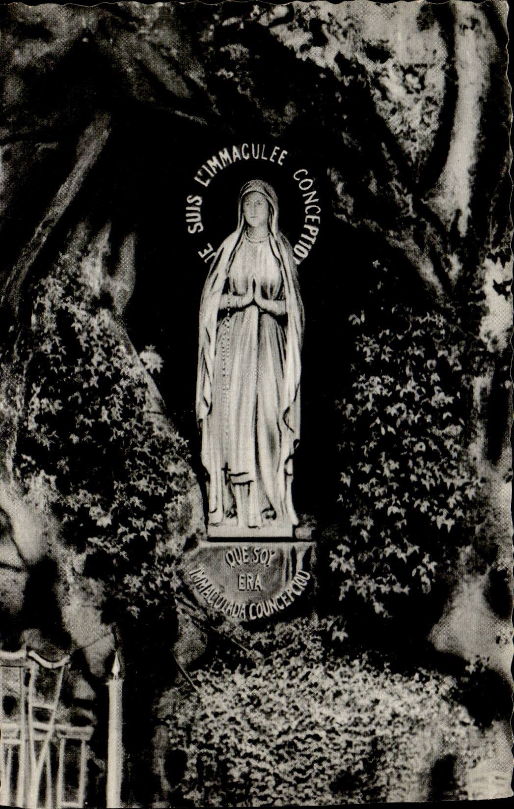 CPA Lourdes La vierge a la grotte